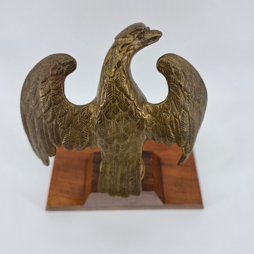 Vintage Solid Brass Eagle Statue Spread Wings 9" Walnut Wood Base Americana Deco - Picture 6 of 10